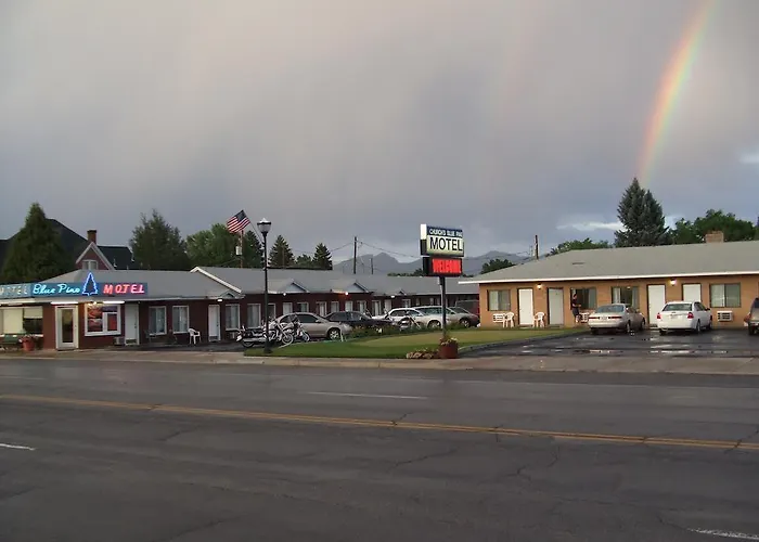 Blue Pine Motel