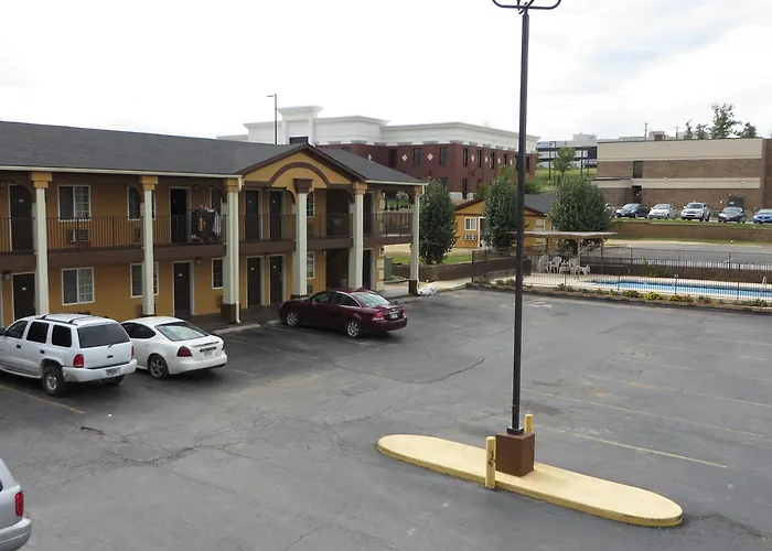 Economy Inn & Suites Joplin
