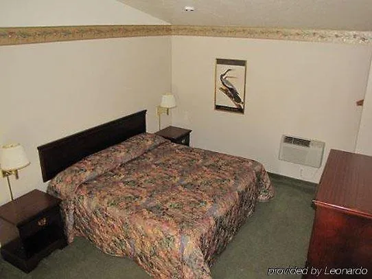 Humboldt Redwoods Inn