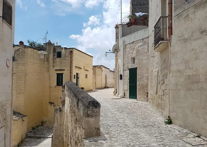 Il Vialetto Nei Sassi