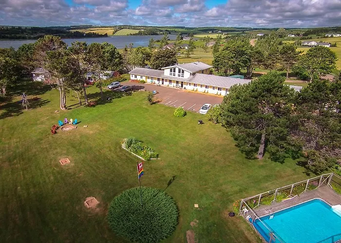 The Pines Motel And Cottages