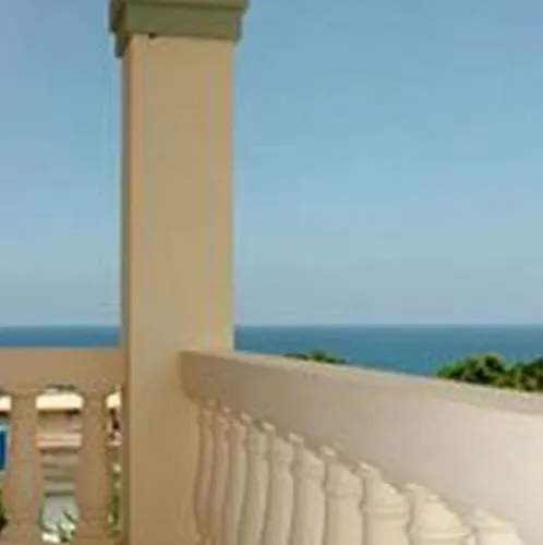 Dos Angeles Del Mar Bed And Breakfast