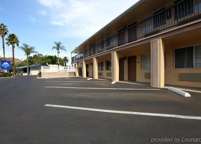 Raincross Hotel Riverside
