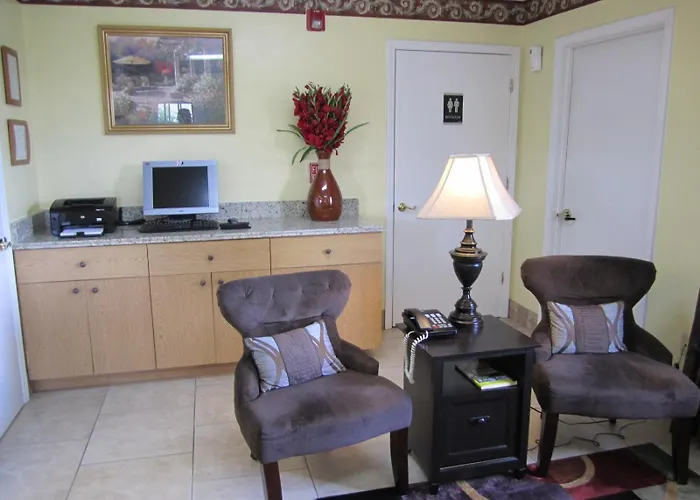 Western Inn & Suites