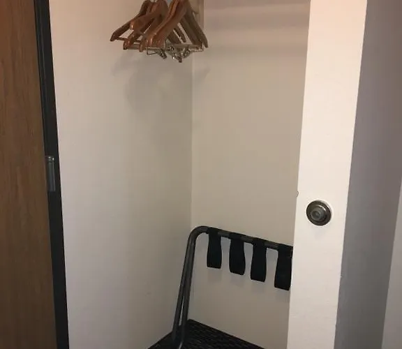 Select Inn Grand Forks