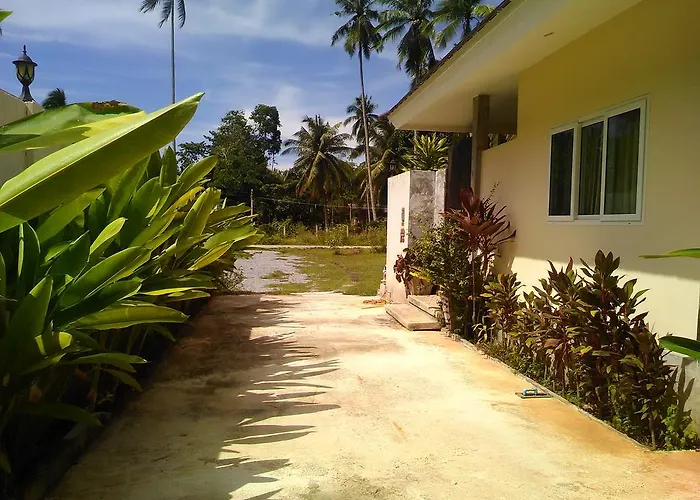 Khanom Garden Suite
