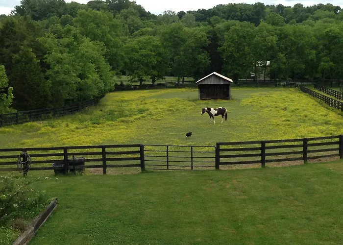 Full Circle Farm Inn