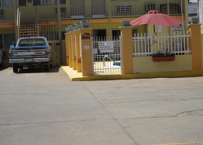 Astro Motel