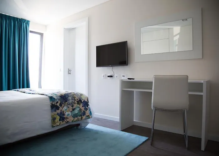 Tomas Guest House II