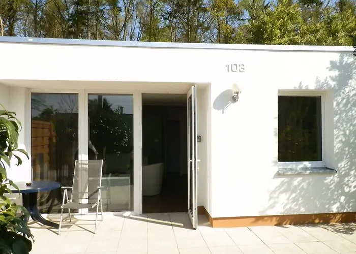 Twee Linden Warnemuende Stolteraa