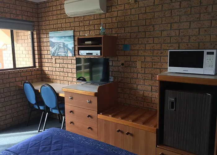 Whale Fisher Motel