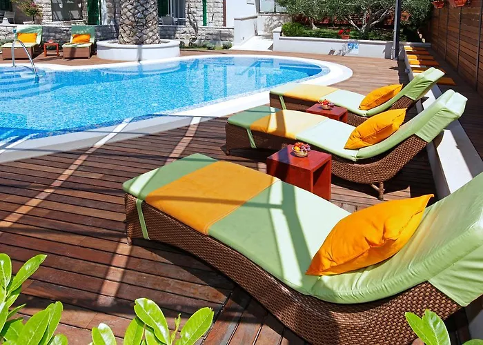 Apartments Diana - New Heated Pool