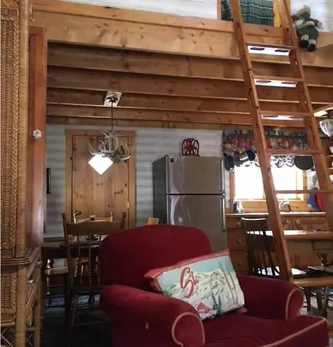 Goldilocks Cabin