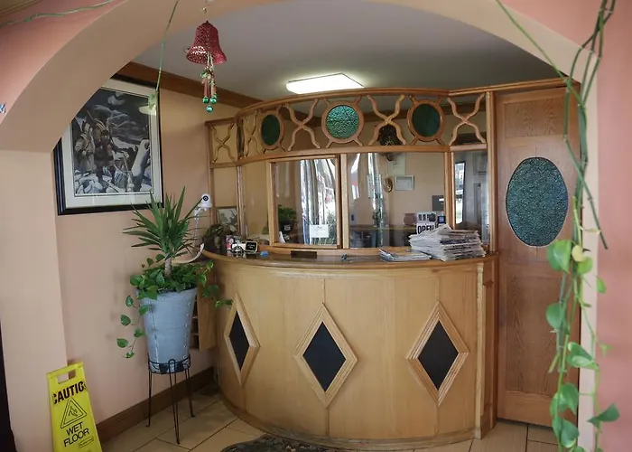 Theroff'S Motel