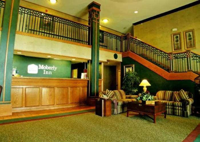 Moberly Inn & Suites