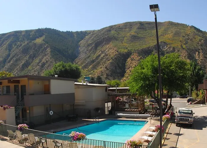Caravan Inn