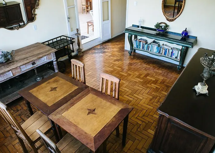 Hotelinho Urca Guest House