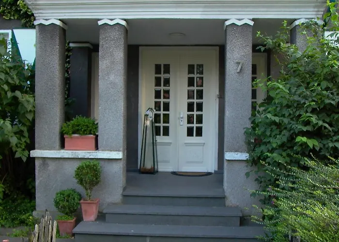 Altes Landhaus Am Park