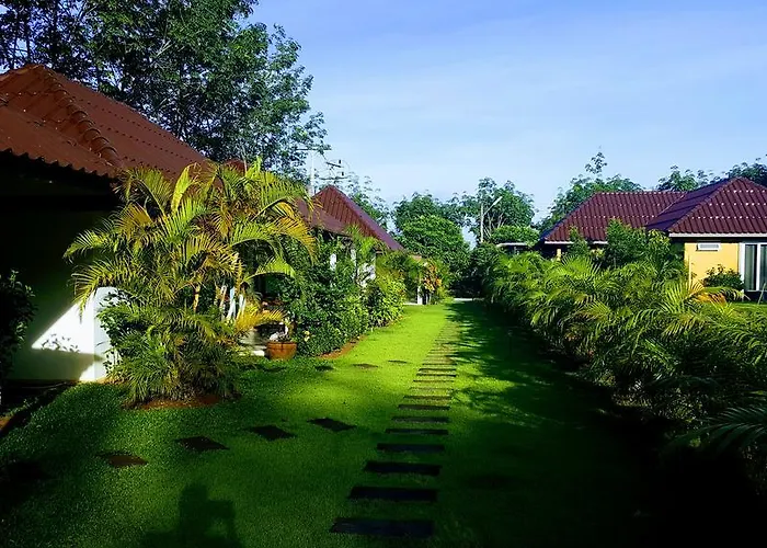 Charpoot Cottage Khao Lak