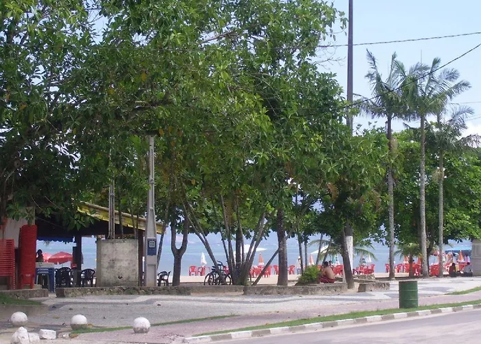 Kitnets A 300Mts Martim De Sa Caragua