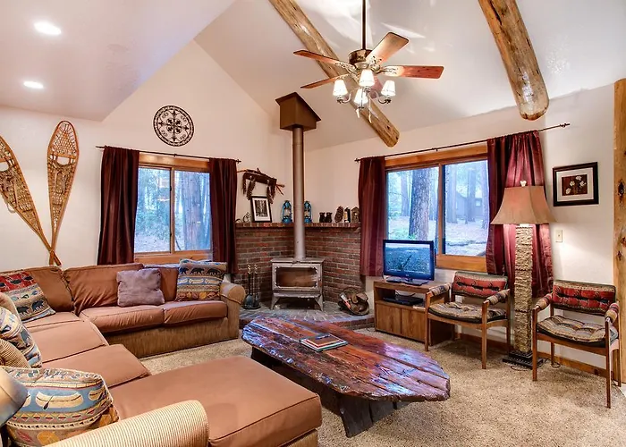 Big Pine Lodge At The Redwoods In Yosemite