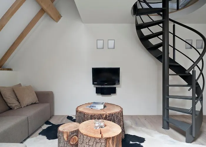 Cour 8 Lofts