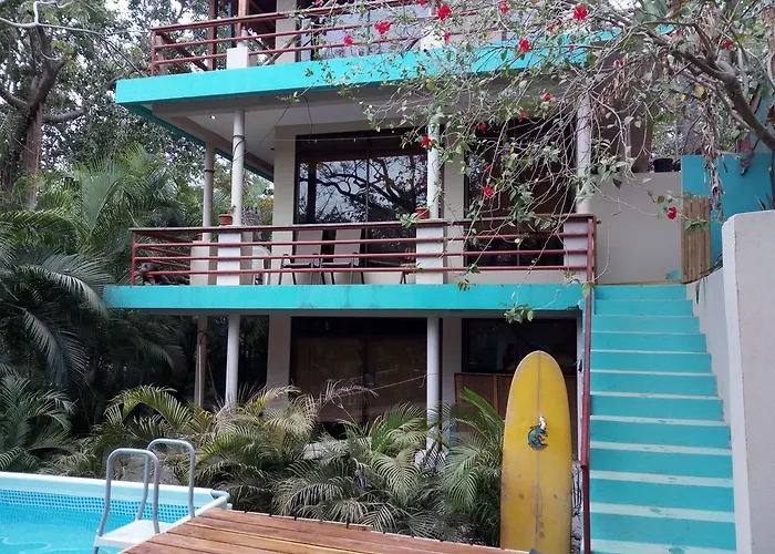 Chicama : Burnt Toast Surfcamp