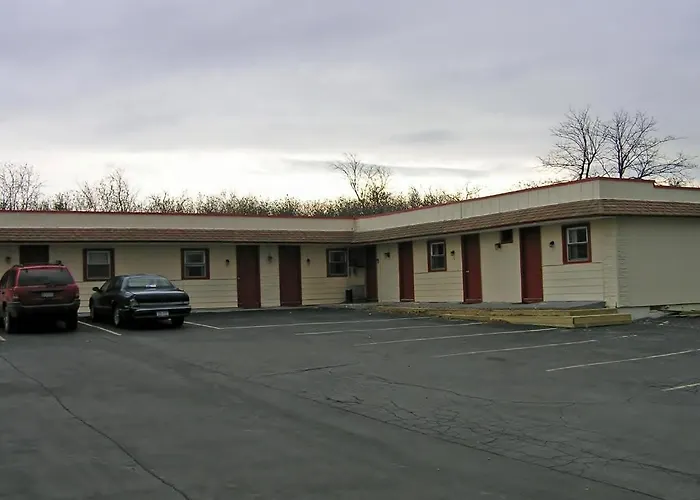 Watertown Budget Inn