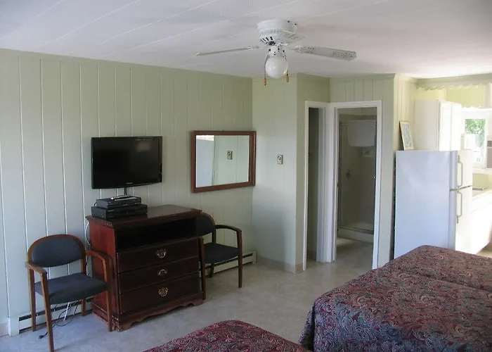 Southold Beach Motel