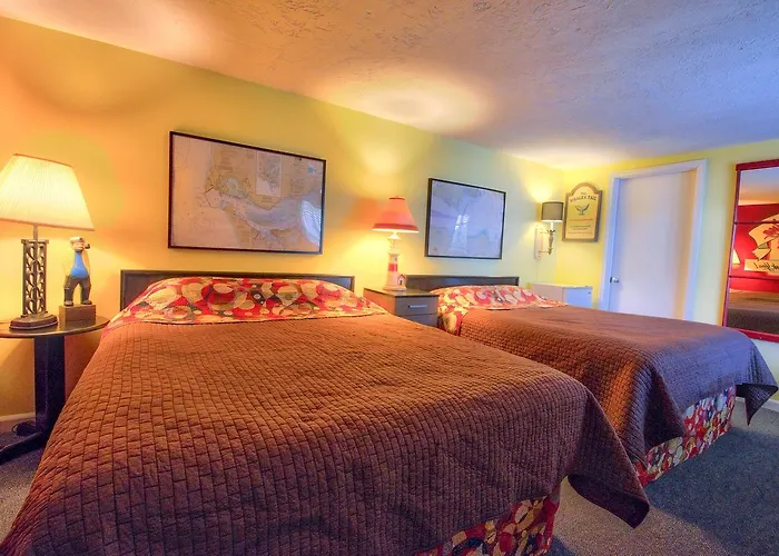 Sandy Cove Inn