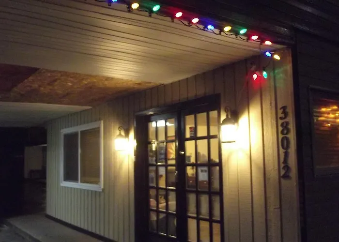 Squamish Budget Inn