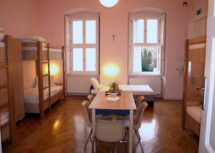 Ciszterci Szallas Pecs