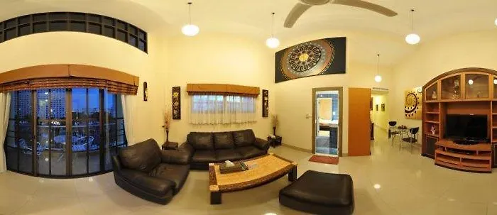 Royal Park Apartments