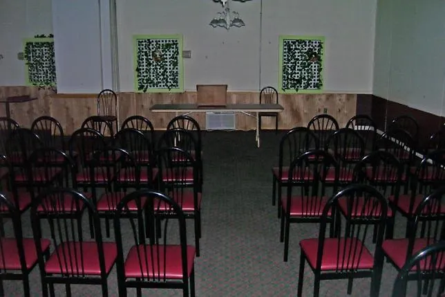 Colonial Inn And Suites