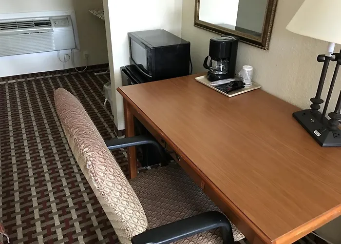 Millville Motorsports Inn And Suites