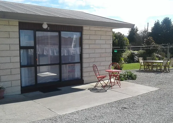 Moeraki Boulders Motel