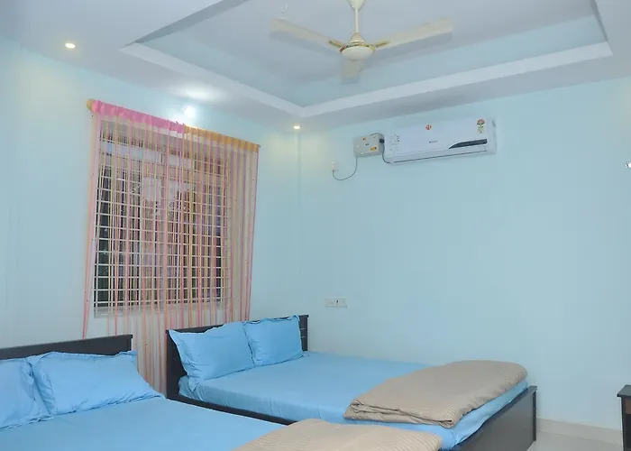 Sripaadha Inn Kanipakam