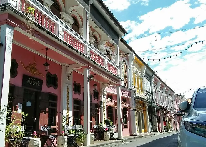 2Rooms Boutique House