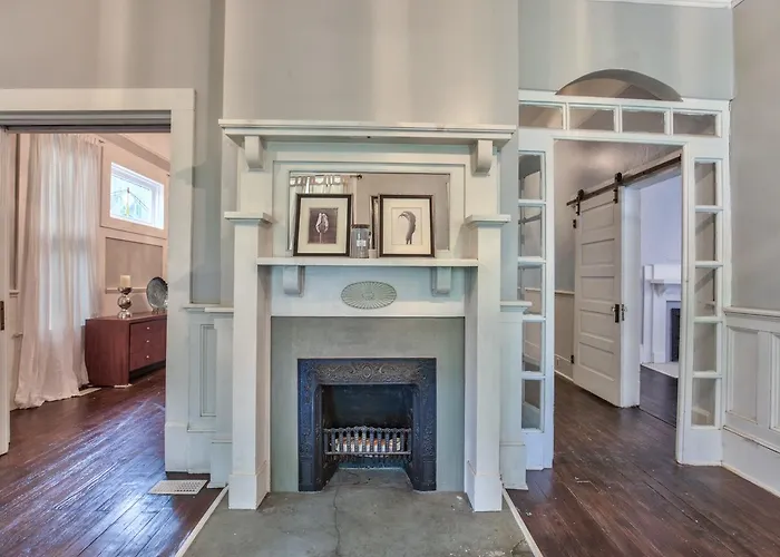 Classic/Modern Downtown Home
