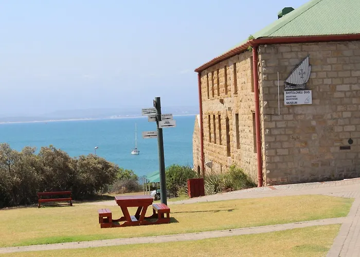 Seafront Apartment In Mossel Bay