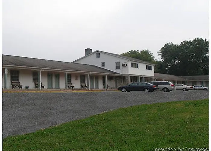 Red Carpet Inn & Suites Morgantown