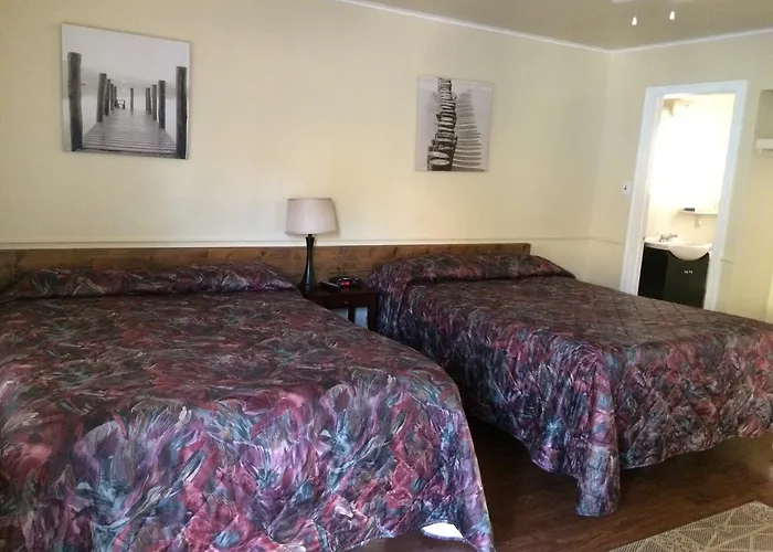 Riverside Court Rv And Cabins