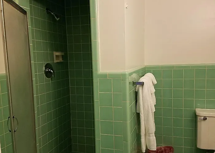 Greenwell Motel