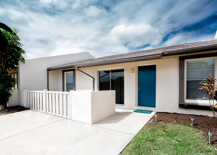 Oasis Villa Retreat Near Beaches & Img Academy, Mins To Downtown