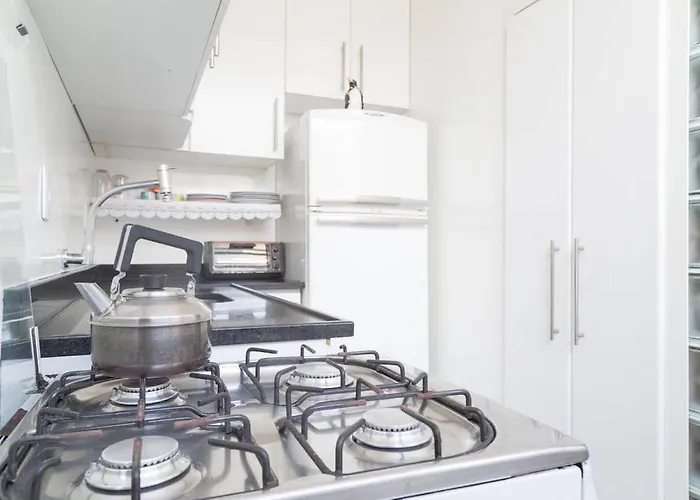 Homestay 2 Avenida Carlos Gomes Nao Tem Garagem