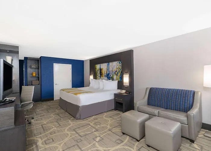 Days Inn By Wyndham Asheville Downtown North