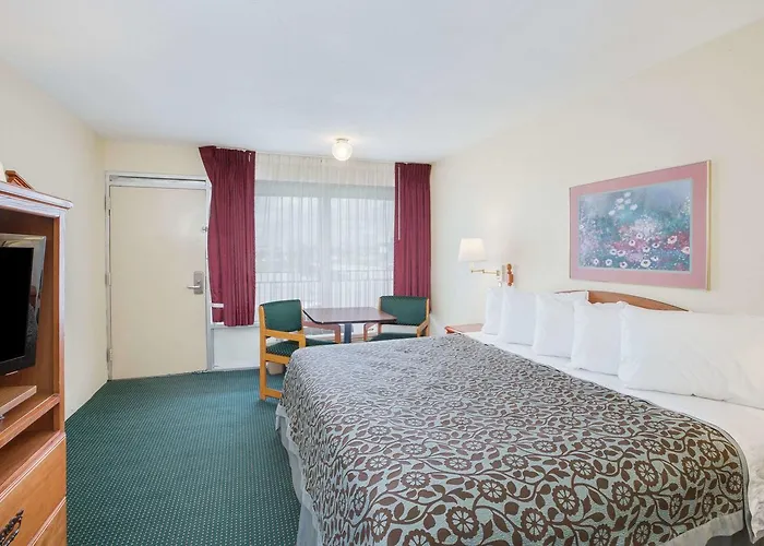 Days Inn By Wyndham Newport