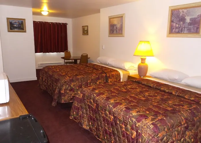 Golden Lion Motel