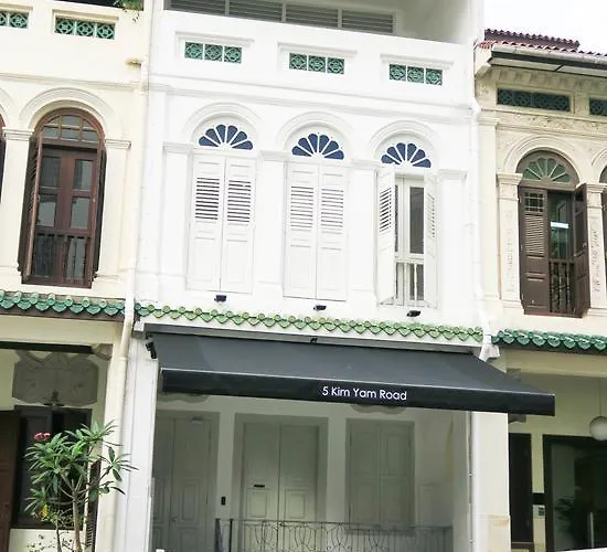 Comfy Studio 5 By Ong Realty