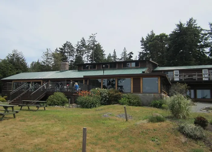 The Surf Lodge And Pub